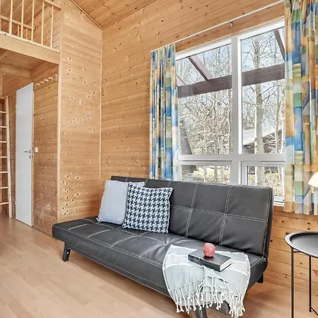 Feriehus Amazing In With Wifi